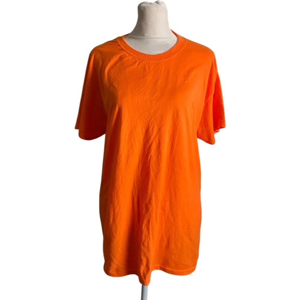 Fruit of loom size M shirt orange stretch